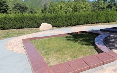 天寿陵园图片环境图实拍花坛葬实景1