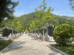 雁阳山公墓环境