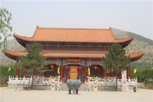 探秘北京陵园皇家龙山：历史与自然的完美交融