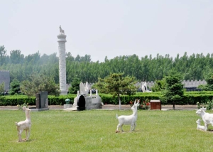 极乐园公墓：岁月沉淀的人文纪念之地