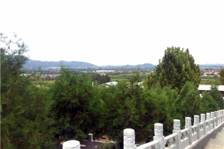 西山骨灰林陵园